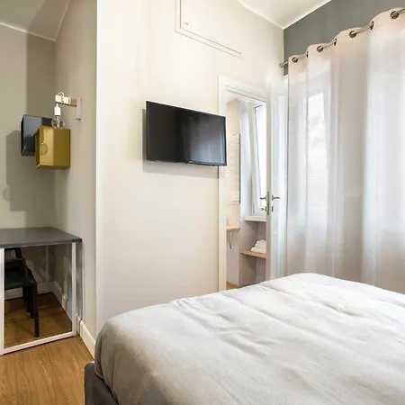 Raven Color Affittacamere Roma