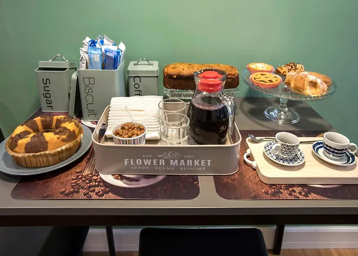 Raven Color ゲストハウス ローマ